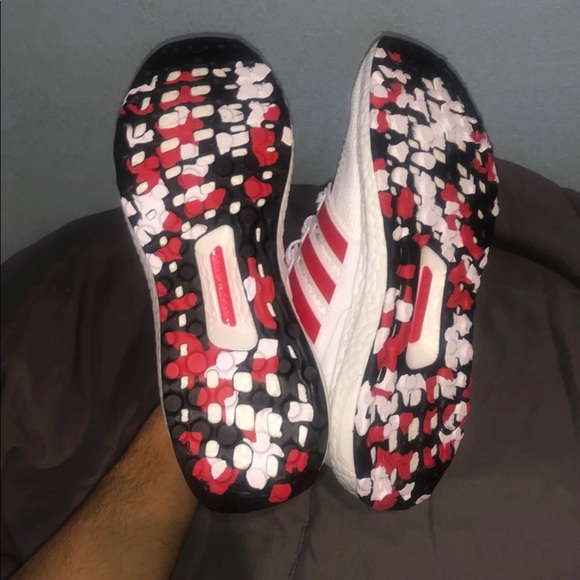 Adidas Ultraboost 4.0 White and Red - Picture 3 of 4